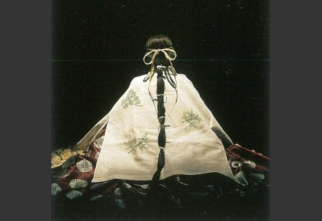 祈る斎王像（斎宮歴史博物館蔵）