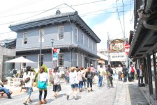 黒壁ガラス館 