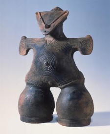 土偶「仮面の女神」 