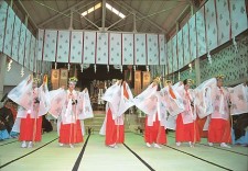 大山阿夫利神社の倭舞・巫子舞