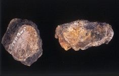 溶解金付着付着坩堝破片 