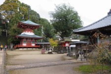 慈尊院の建造物群