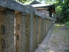 白八幡宮玉垣