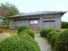 松ヶ岡開墾士住宅
