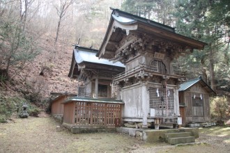 前山塩野神社本殿及び拝殿