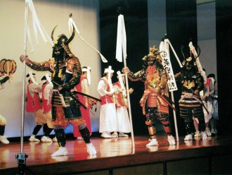 里の武者踊 