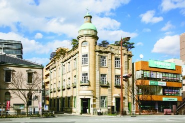 19世紀末から20世紀初期にかけてドイツやオーストラリアで広まった様式―セセッションー旧秋田商会ビル［構成文化財］