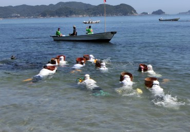海女を間近でみることのできる「しろんご祭り」