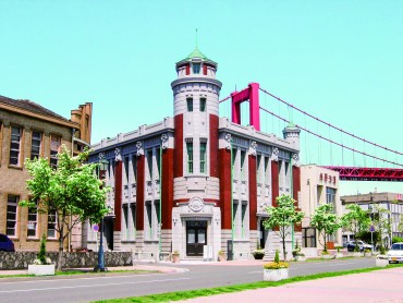 北九州市若松に現存する洋風建築の優れた意匠—旧古河鉱業若松ビル［構成文化財］