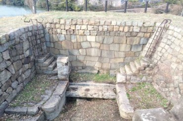 板敷（いたじき）水門【市指定史跡】