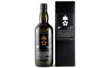 【地ウイスキー】東北最古のクラフトウイスキーは程よいスモーキーさと滑らかな舌触りが心地よく、様々な飲み方でお楽しみいただけます。