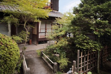 倉敷庭園旅館　備後屋