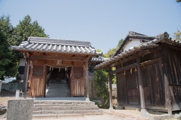 鯉喰神社（こいくいじんじゃ）