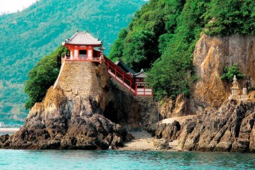 磐台寺観音堂（阿伏兎観音）（ばんだいじかんのんどう（あぶとかんのん））