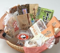 白鳳の里名物　どんぐり特産品