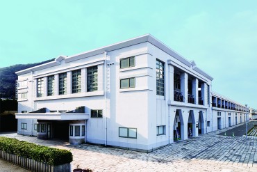 中国・大連をはじめ、世界各地を結ぶ国際航路の旅客ターミナルとして建てられた—旧大連航路上屋［構成文化財］