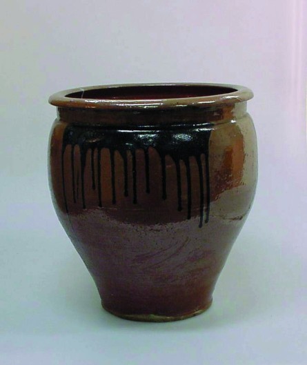 柿釉黒流掛水甕（明治時代　笠間焼・益子焼製品）