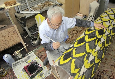 石見神楽蛇胴の彩色風景