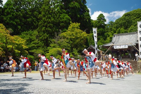 勇壮な士踊（加世田麓）