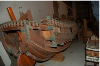 奈加美神社の奉納弁財船