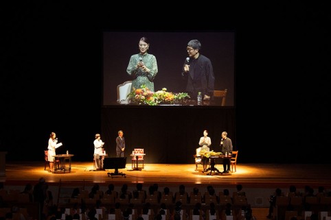 小木博明さん、遼河はるひさんを迎えてのトークセッション