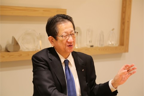 「能作」代表取締役 会長の能作克治さん