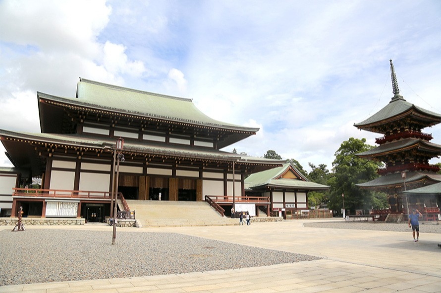 成田山新勝寺（本堂）