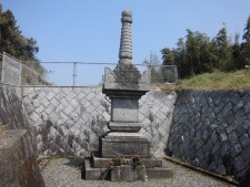 宝篋印塔（長円寺跡）