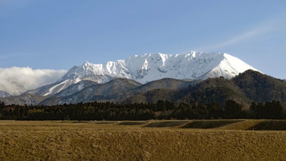 鳥取県大山町から見た大山