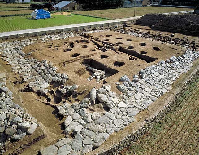 飛鳥水落遺跡
