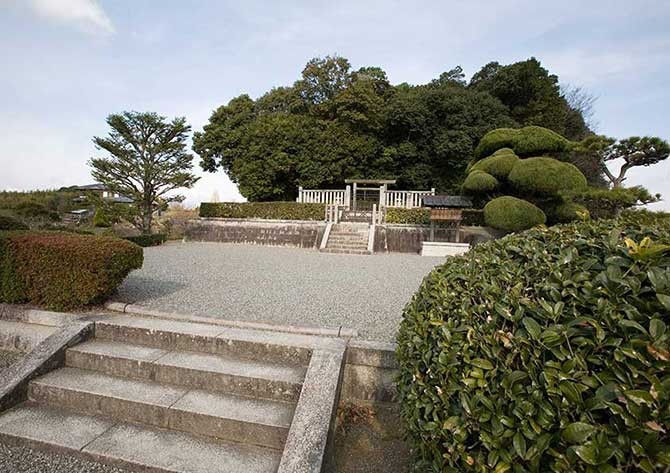 天武・持統天皇陵（檜隈大内陵）