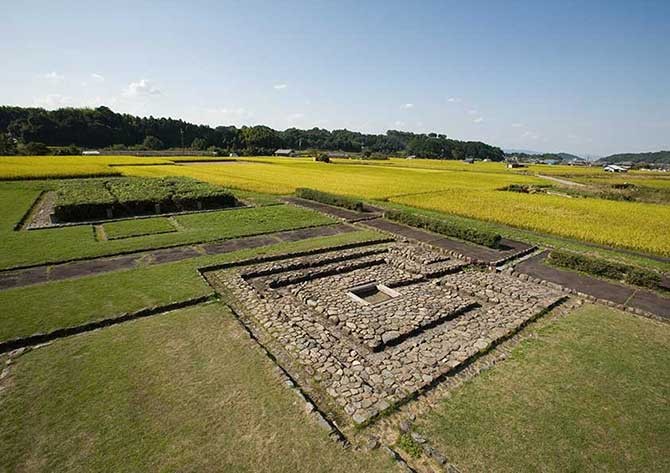 伝飛鳥板蓋宮跡