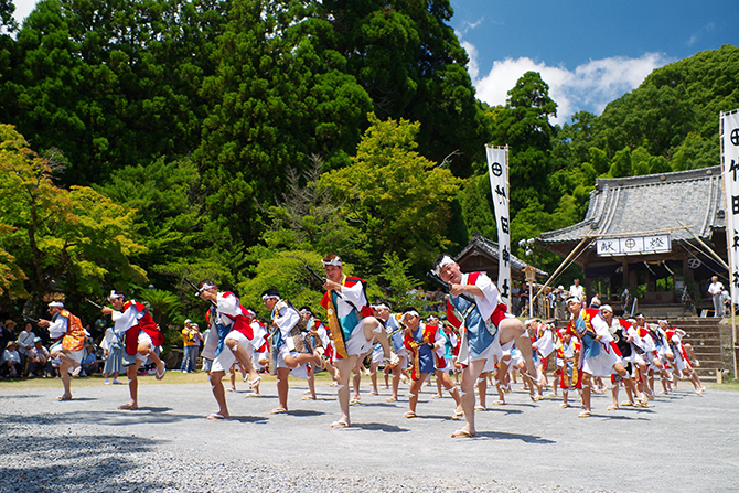 士踊（二才踊，稚児踊） 