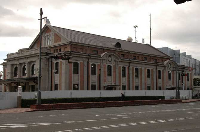 旧海軍佐世保鎮守府凱旋記念館（佐世保市民文化ホール）