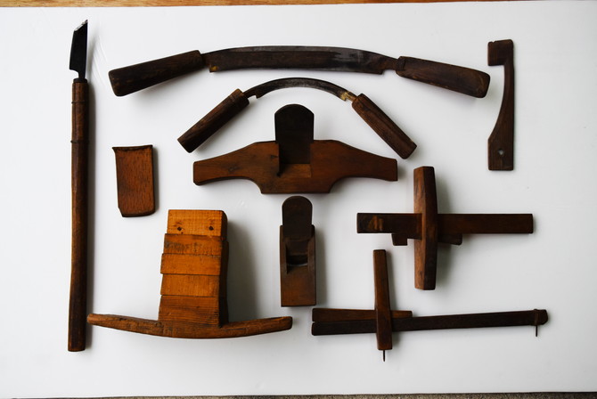 兵庫津・樽屋権兵衛家酒樽・桶づくり道具一式