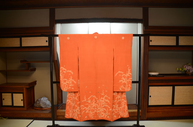 紅花染め衣装（縮緬紅花染振袖Ａ）