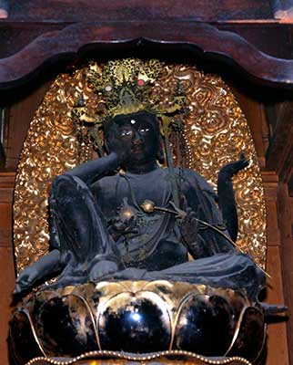 観音寺・木造如意輪観音坐像