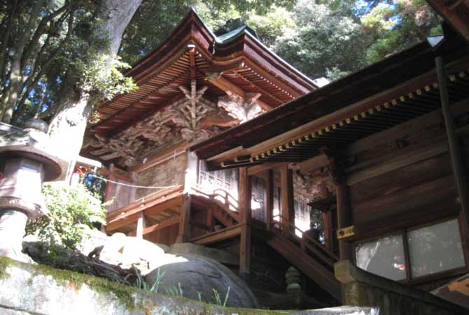 由加神社