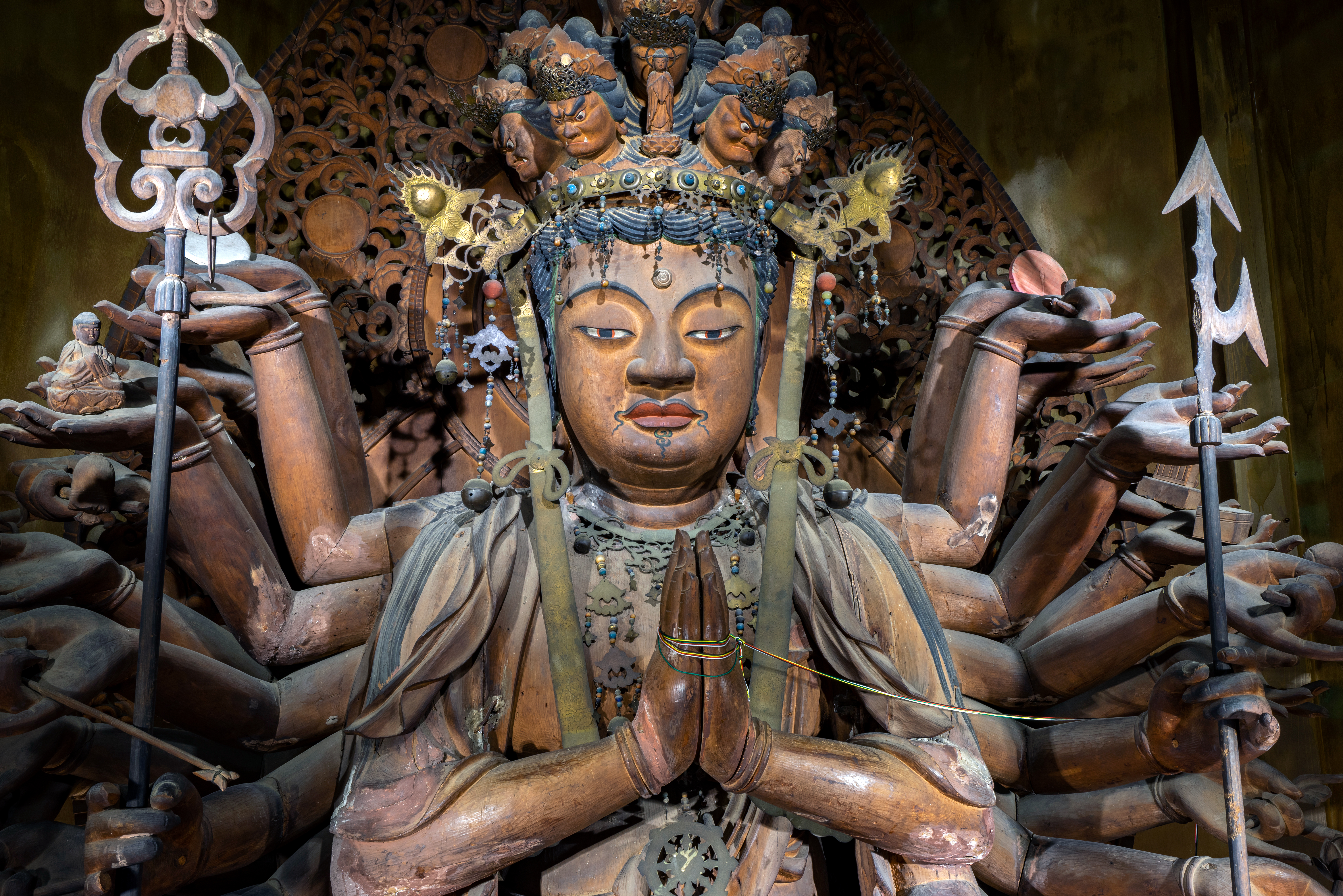 南法華寺（壷阪寺）十一面千手千眼観世音菩薩 