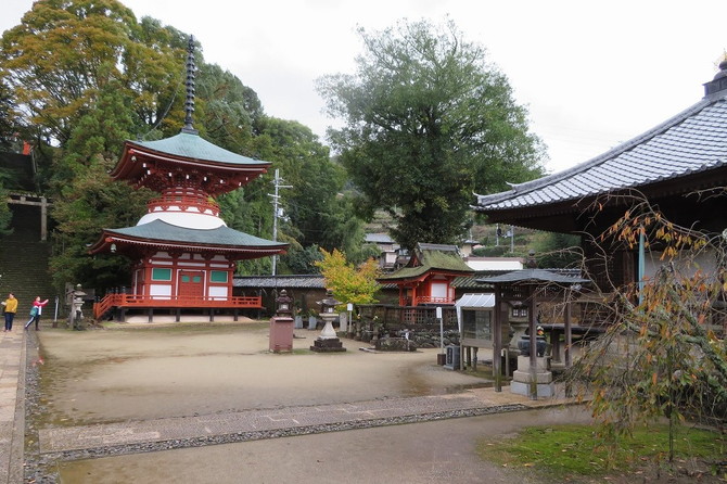 慈尊院の建造物群