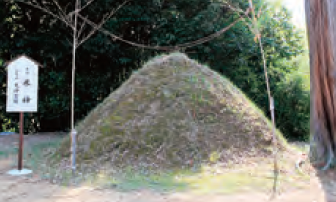 白山神社の首塚