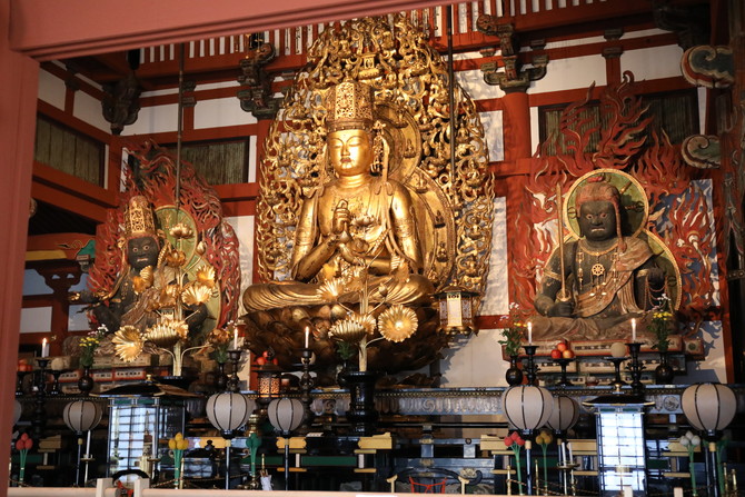 金剛寺の彫刻群