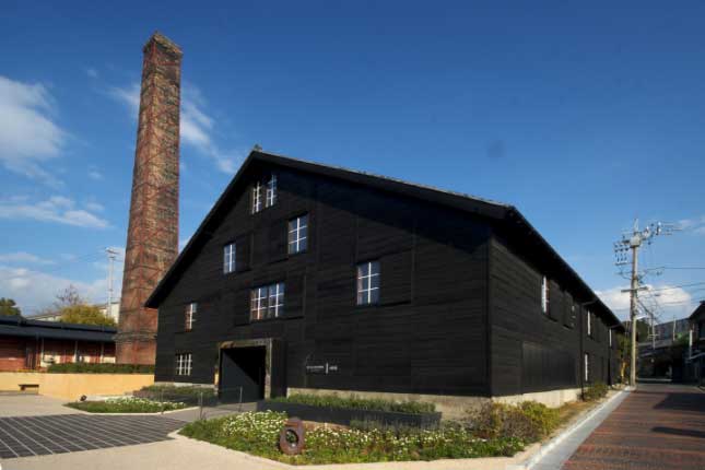 窯のある広場・資料館