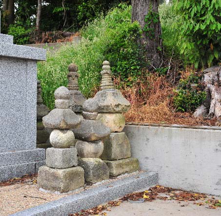 十九堂山遺跡石塔群
