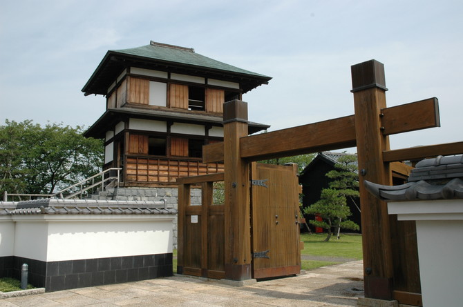 田中城 田中城本丸櫓(史跡田中城下屋敷)