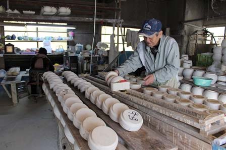 波佐見の生地成形技術