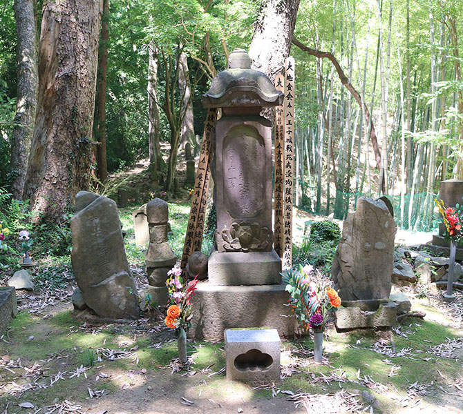 北条氏照および家臣墓