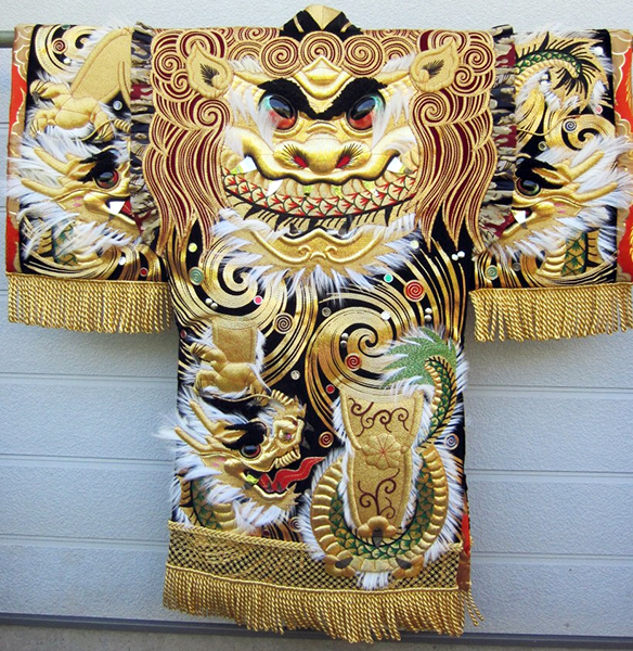 石見神楽衣裳（いわみかぐらいしょう）（刺繍衣裳（ししゅういしょう）） 