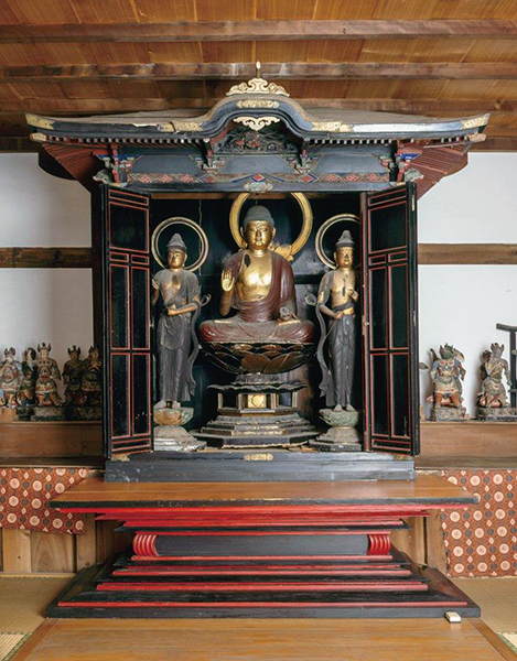 中大木地区木造薬師如来坐像及び両脇侍像 