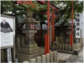 高田屋嘉兵衛献上灯籠